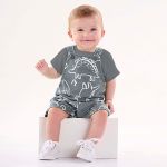 Jardineira c/ Body curto para bebê em moletom Dino Cinza - Up Baby