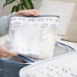 Mala com rodinhas + Bolsa Nina + Frasqueira Térmica Emy + Porta Carteira de Vacinação Carrinhos Azul – Masterbag