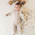 Macacão longo c/ zíper para bebê em suedine Savana - Mini & Co.