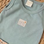Body regata c/ Cobre Fraldas para bebê em algodão egípcio Dino - Mini & Co.