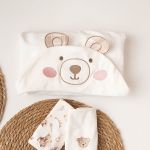 Toalha de banho c/ forro em fralda para bebê Ursa Toy - Mini & Co.