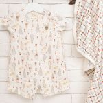 Macacão curto para bebê em algodão egípcio Rose Garden - Mini & Co.