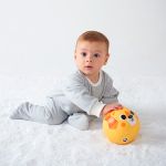 Bola de Futebol para bebê BubaZoo Leãozinho (12m+) - Buba