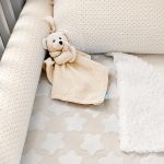 Naninha para bebê em soft Carinho Bege (3m+) - Buba
