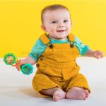 Chocalho Rattle and Shake Barbell Boys (3m+) - Bright Starts