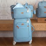 Mala com rodinhas + Bolsa Anne + Bolsa Térmica Vicky Barquinhos Lisa - Masterbag