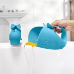 Caneca Baleia Moby para enxágue de Banho Azul - Skip Hop
