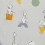 Macacão longo c/ zíper em suedine malha modal Bichos Geométricos - Tilly Baby
