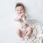 Body curto c/ Short em algodão egípcio Ursas & Flores - Mini & Co.