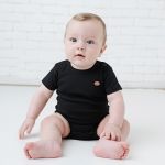 Body curto em algodão egípcio Preto - Mini & Co.