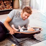 Cadeira de Descanso e Balanço 2 em 1 Kori Essential Graphite - Maxi Cosi