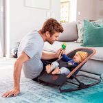 Cadeira de Descanso e Balanço 2 em 1 Kori Essential Graphite - Maxi Cosi