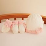 Kit Gorro, Luva e Sapatinho em tricot Branco e Rosa - Mundo Faz de Conta