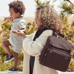 Mochila Maternidade Forma Chocolate - Skip Hop