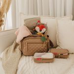 Mochila Maternidade Forma Camel - Skip Hop