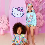 Conjunto de banho Hello Kitty: Camiseta Surfista + Boné + Calcinha - Tip Top