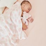 Mantinha com Ursinho Soninho Rosa (3m+) - Buba