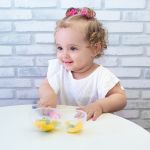 Prato com Divisórias e Colher de Silicone Rosa (6m+) - Clingo
