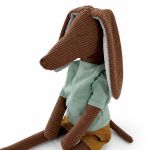 Naninha Doudou Artesanal em veludo cotelê Cachorro Théo Marrom - Bembê Atelier