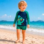 Conjunto de banho Dino: Camiseta Surfista + Sunga - Up Baby