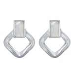 BRINCO GEOMETRICO ARTICULADO BANHADO A PRATA 925