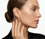 BRINCO GOTA ONDULADA BANHADO EM OURO 18K
