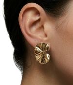BRINCO MAXI ORGÂNICO FOLHA VITÓRIA RÉGIA - BANHADO EM OURO 18K