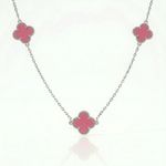 CHOKER REGULÁVEL 3 TREVOS COM RESINA ROSA BANHADO EM PRATA 925