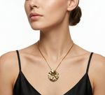 COLAR MAXI FLOR REDONDA MATELADO BANHADO EM OURO 18K