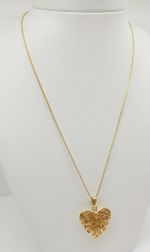 COLAR RELÍCARIO CORAÇÃO - BANHADO EM OURO 18K
