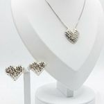 CONJUNTO BRINCO + COLAR CORAÇÃO ORGANICO BANHADO EM PRATA 925