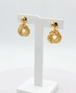 CONJUNTO COLAR MEDALHA ENTRELAÇADA + BRINCO BANHADO A OURO 18K