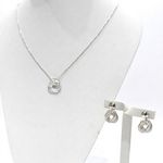 CONJUNTO COLAR MEDALHA ENTRELAÇADA + BRINCO BANHADO A PRATA 926