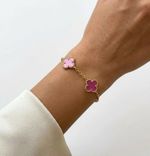 PULSEIRA REGULÁVEL 3 TREVOS ROSA BANHADO EM OURO 18K