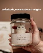 Vela Aromática Welcome to Magic (Coruja) | Peônia, Baunilha e Cedro