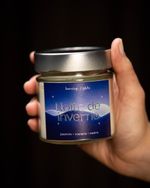 Vela Aromática Noite de Inverno | Jasmim, Violeta e Cedro