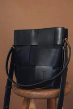 Bolsa Balde Maxi Tressê Preta