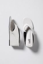 Sandália de Dedo Anabela Off White