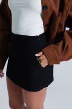 Short Saia Iza Preto