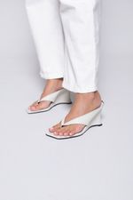 Tamanco Bico Quadrado Off White