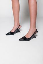    	 Scarpin Slingback Preto 