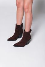 Bota Marrom Cano Curto