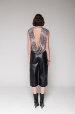 Blusa Frente Única Gola Alta Cobra