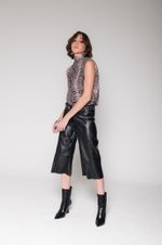 Blusa Frente Única Gola Alta Cobra