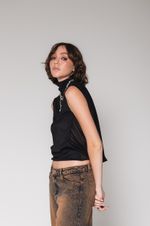 Blusa Frente Única Gola Alta Preta