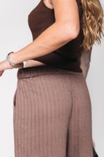 Calça Pregas Reta Marrom