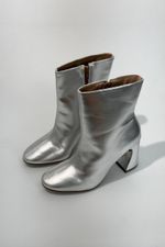 Bota de Salto Mel Prata