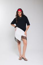 Saia Assimétrica de Cetim Com Renda Off White
