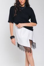 Saia Assimétrica de Cetim Com Renda Off White