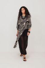 Blusa Assimétrica Estampada Siesta 